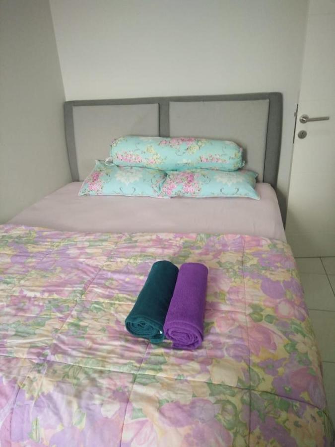 Springlake Apartemen 2Br-Sumarecon-Bekasi, By Bu Johan Extérieur photo